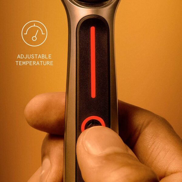 Gillette Labs Heated Razor - Image 3