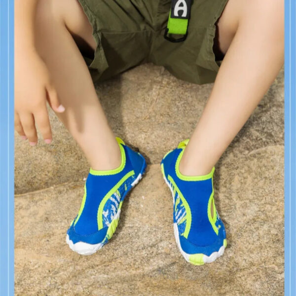 Air layer rubber soled children's training shoes Breathable comfortable soft bend Children's summer - Image 3