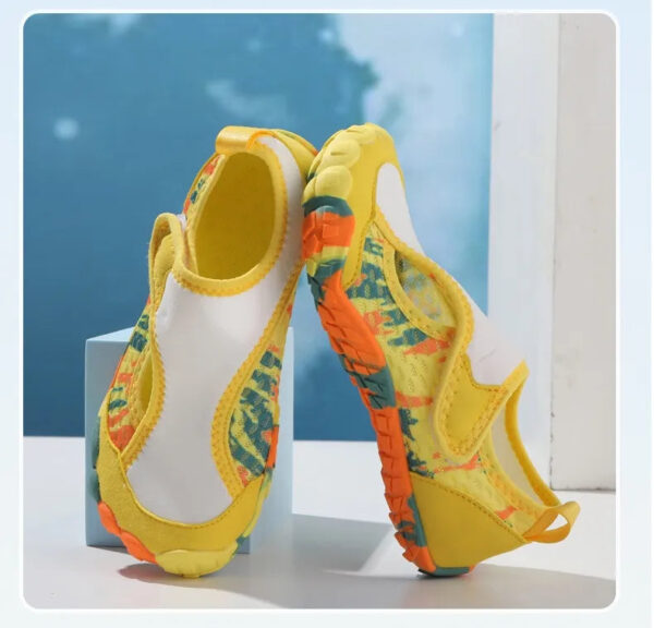 Air layer rubber soled children's training shoes Breathable comfortable soft bend Children's summer - Image 6